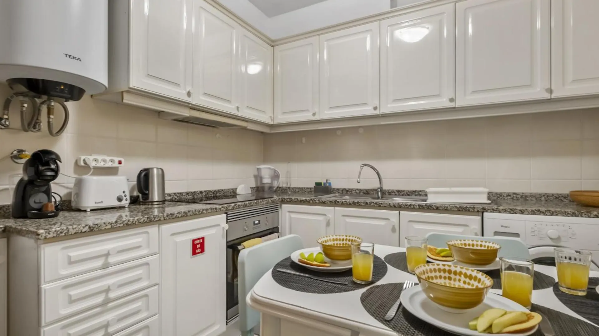 Apartamento Netos - By Wehost فونشال شقة